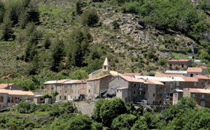 Randonnée en Corse : EcoLimousine voiture avec chauffeur au départ et à l'arrivée !
